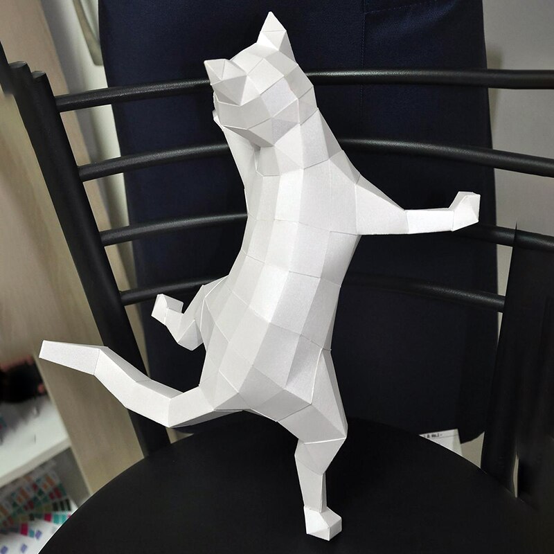 Papier Papercraft 3D Lowpoly escalade mur de chat noir, décoration murale de chambre à coucher, décorations artistiques de fête, couloir de maison, jouets à faire soi-même