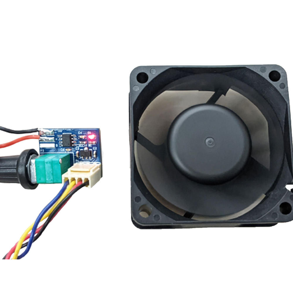 Enkele Pwm Ventilator Snelheidsregelaar Dc 12V Mute 4 Pin Computer Temperatuurregeling Schakelaar Voor Pc Cpu Koelventilator