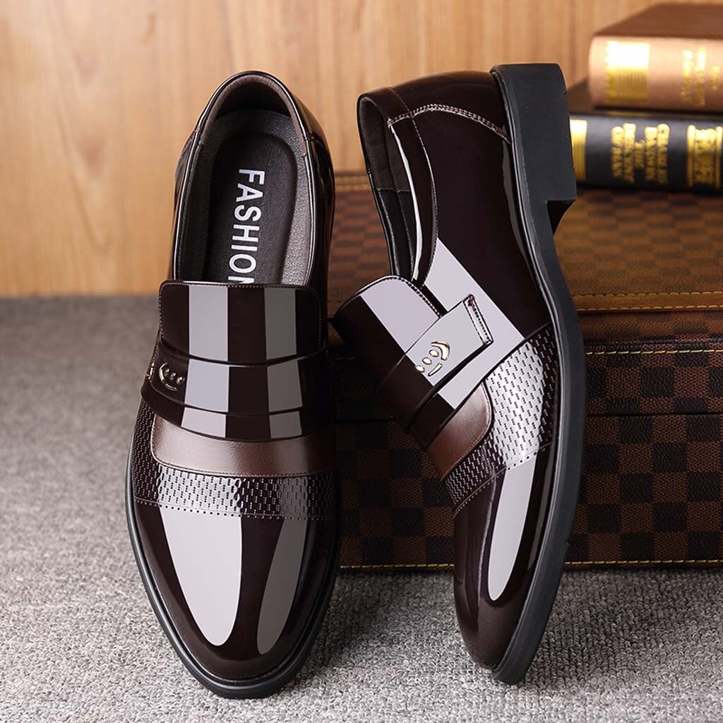 Männer der Patent Leder Kleid Schuhe Luxus Mann Hochzeit Schuhe Spitz Business Büroarbeit Schuhe Größe 39-44