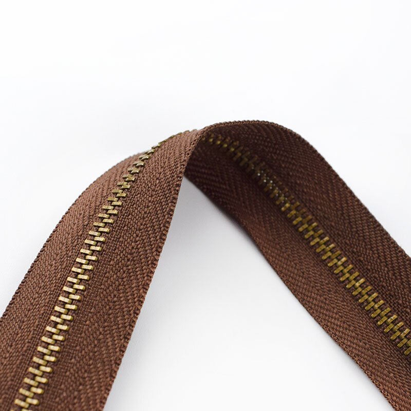 2Yards Eco-friendly 3# Metal Zipper For Sewing DIY Zipper Repair Clothes Zippers Sports Coat Bag Garment Clothes Accessories: coffeebronze