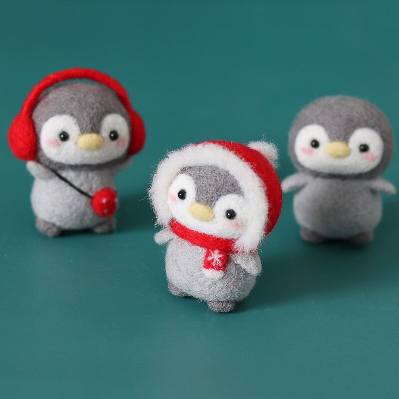 Unfinished Felt Kit 2021 New Christmas New Year Penguin Wool Needle Felt Kit Diy Material Bag Handmade Doll Package Toy