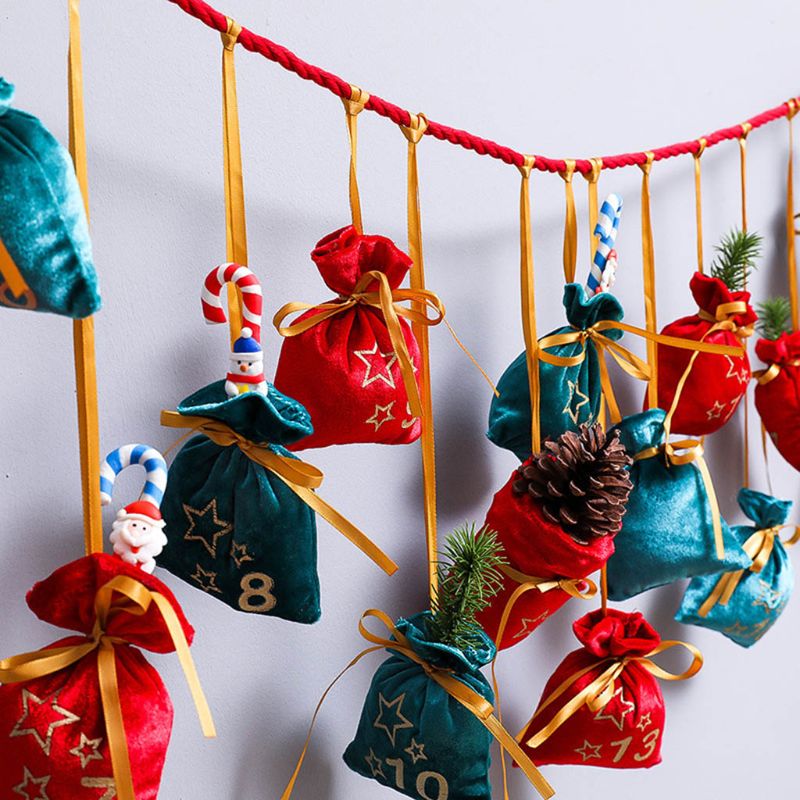 24 Days Countdown Christmas Advent Calendar Ornament Candy Bags Hanging Party Decorations for Kids