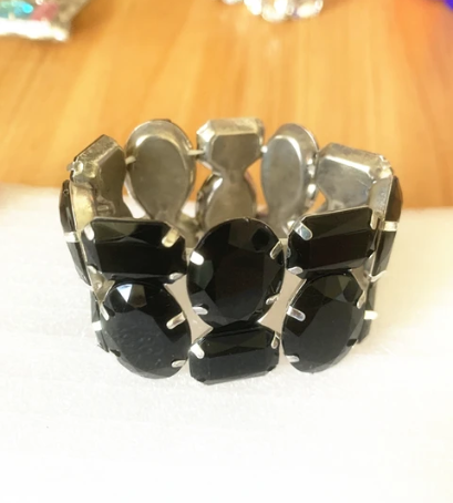 Prachtige brede elastische bruidsarmband met strass-steentjes: Zwart
