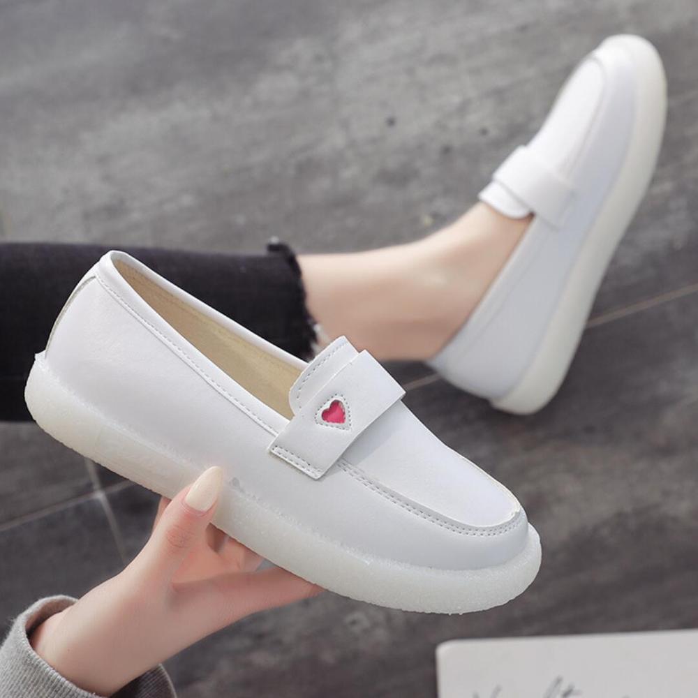 Leather Ladies Flats Women Spring Soft Bottom Loafers Nurse Shoes White Slip-On Female Comfortable Casual Driving Shoes