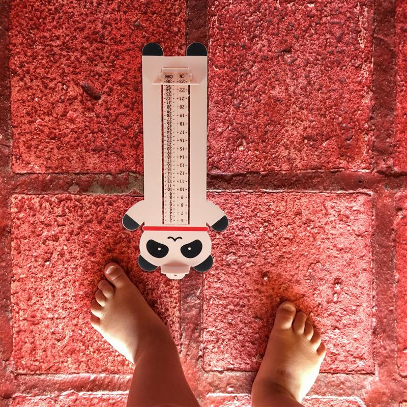 1pc Baby Foot Measuring Ruler Device Feet Size Measuring Infants Ruler Kids Sizer Tool