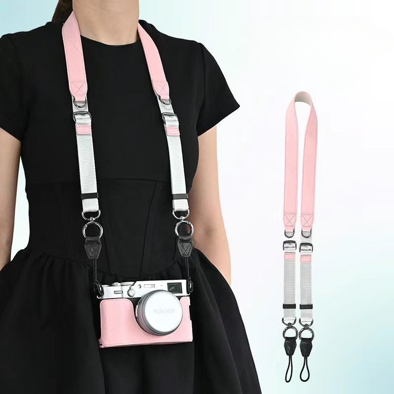 Torba na aparat fotograficzny do Fujifilm X100VI X100 VI 6, skórzana osłona ochronna z półpodstawą i paskiem na ramię na szyję i smyczą: zielone światło