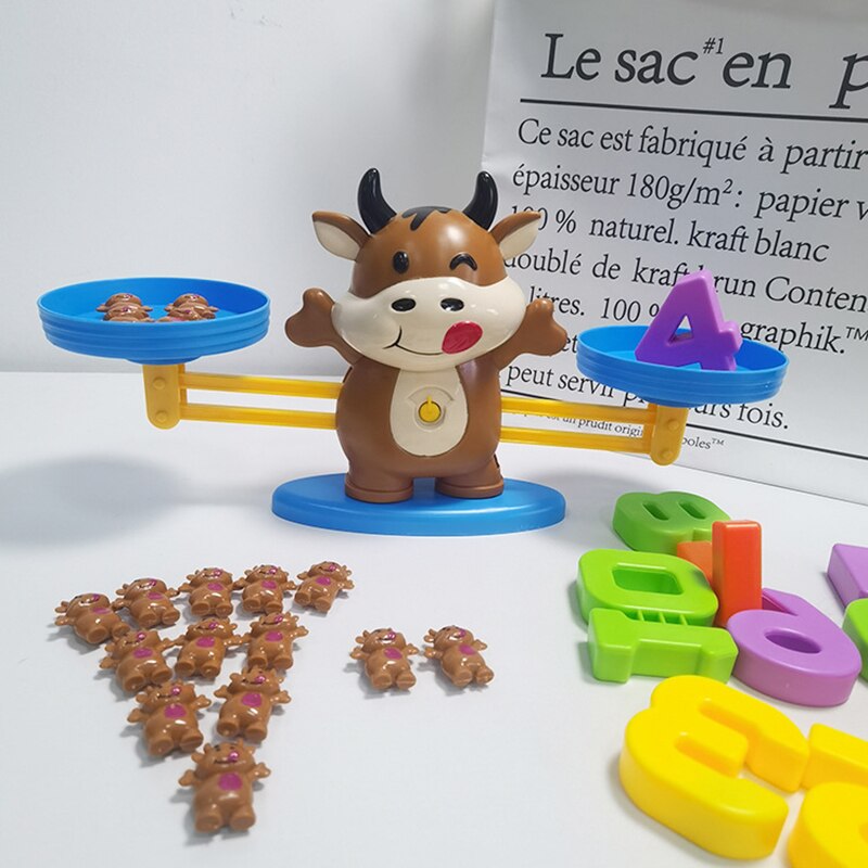 NUOVO Montessori Matematica Partita Scimmia Giocattolo Della Mucca Bilanciamento Bilancia Numero di Equilibrio In Età Prescolare Giocattoli Educativi per bambini di Apprendimento Gioco Da Tavolo Regalo: Bull