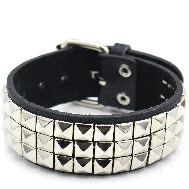 Brett armband punknit läderarmband rock 4 rader fyrkantiga naglar armband justerbar storlek smycken armband & amp; armband