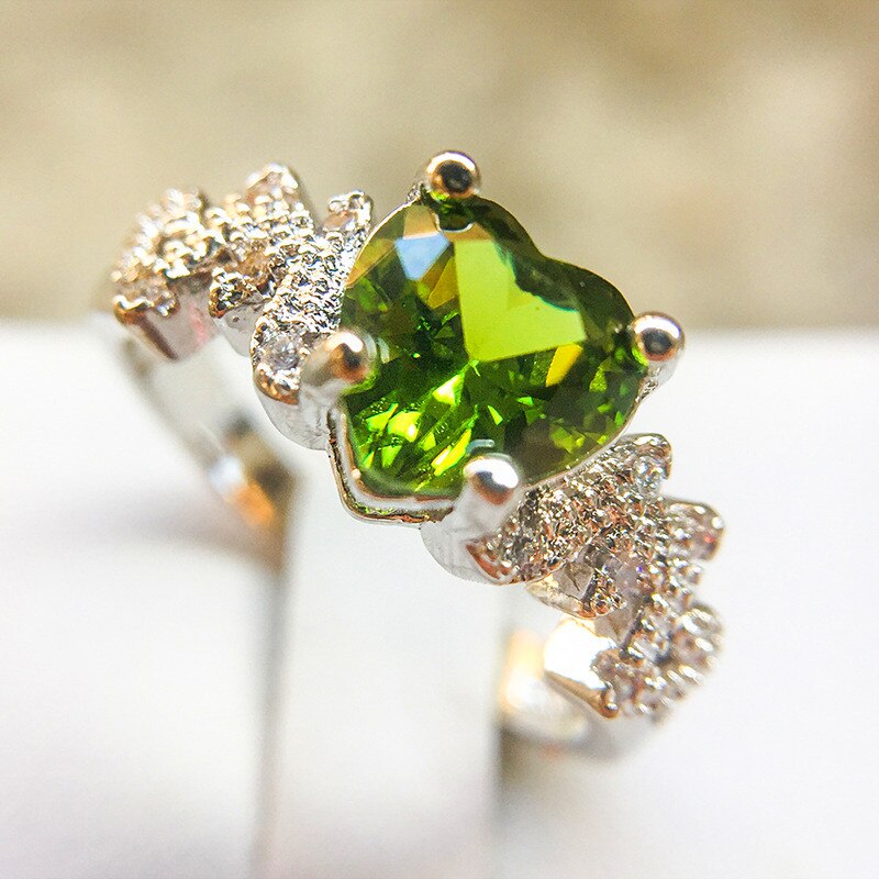 neue Frauen Mädchen GrüNe Herz Ring Silber Farbe CZ Stein Finger Ring Jahrgang Party Hochzeit Schmuck Mama
