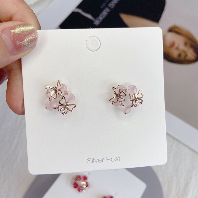 MENGJIQIAO Coreano Nuovo Sveglio Elegante Acrilico Del Fiore del Metallo Della Farfalla Orecchini con Perno per Le Donne La Moda Boucle D' Oreille Ragazze Gioielli