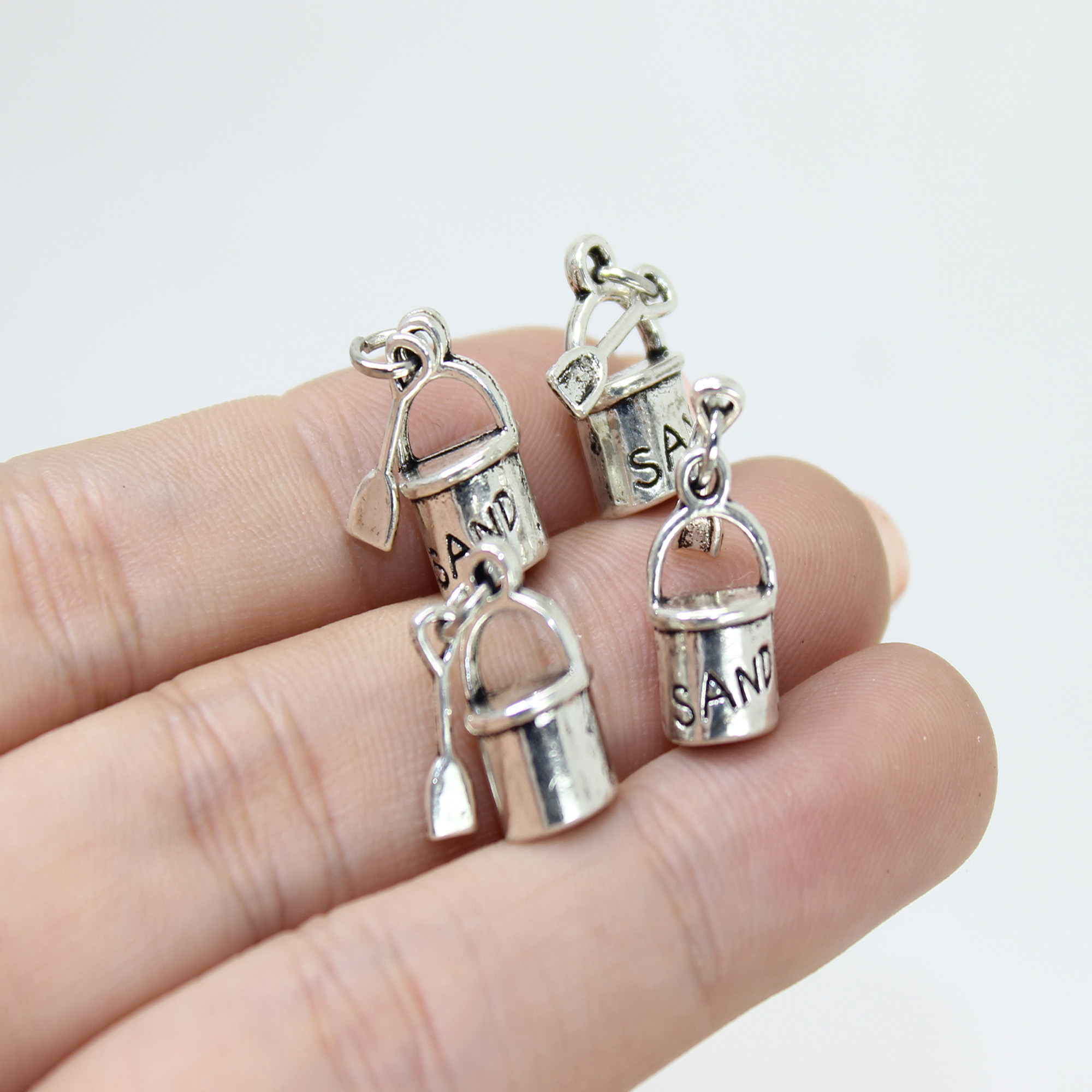 20 pieces/lot 18 x 8mm antique silver tone beach sand bucket charms bucket and shovel charms pendants for diy jewelry making