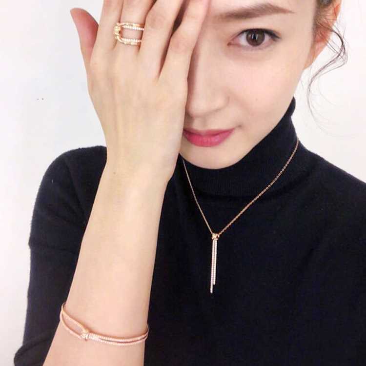 Shih kink knot bracelet European and American Ms. Jiang Shuying rose gold bracelet with bracelet