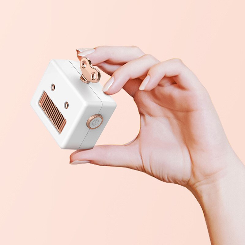 Novo 3 vida robô música bluetooth alto-falante mini bonito portátil walkman presente de aniversário