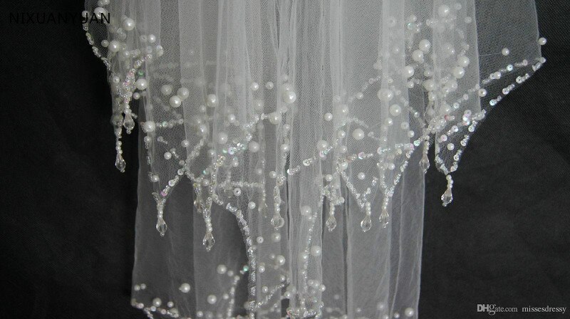 Clear Beaded Cheap Bridal Wedding Veil in Stock 2T Hand Sew Crystal Edge with Comb
