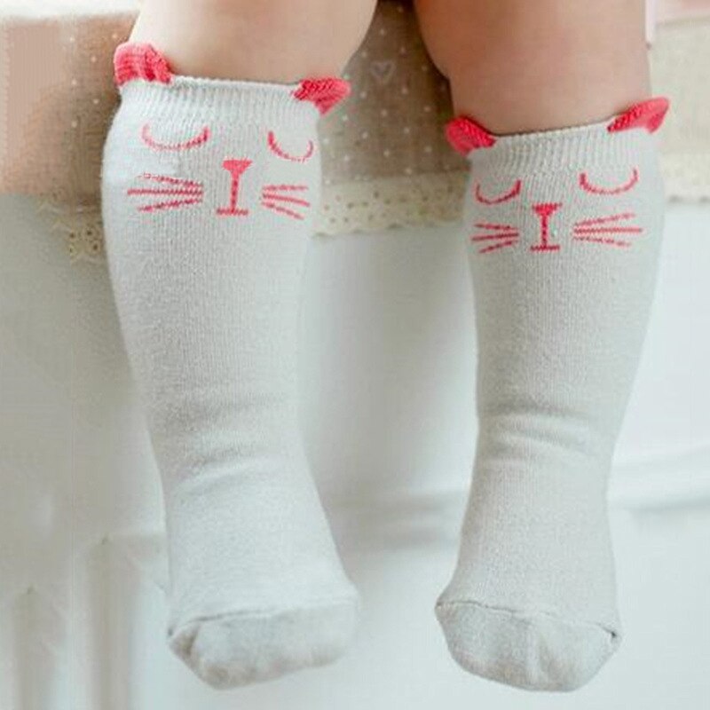 Dejlige bomulds baby sokker dyremotiver knæhøje børn dreng piger sokker anti slip tegneserie kat nyfødte pige benopvarmere: Stil 3 rød kat