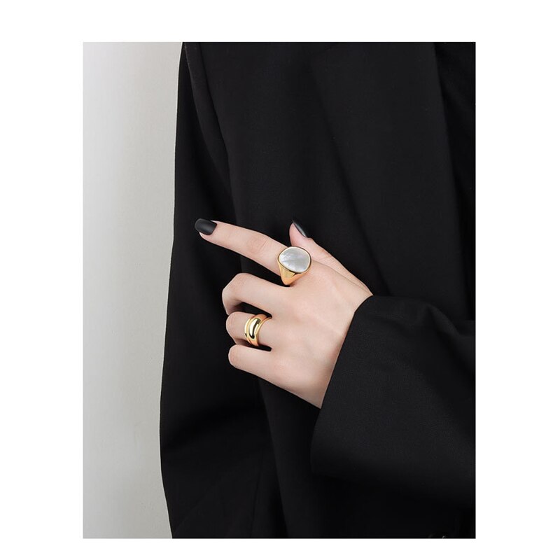 Women's Retro Big Finger Rings Smooth Copper Shell Open Ring Female Trendy Wedding Rings Accessories Jewelry Size Adjustable