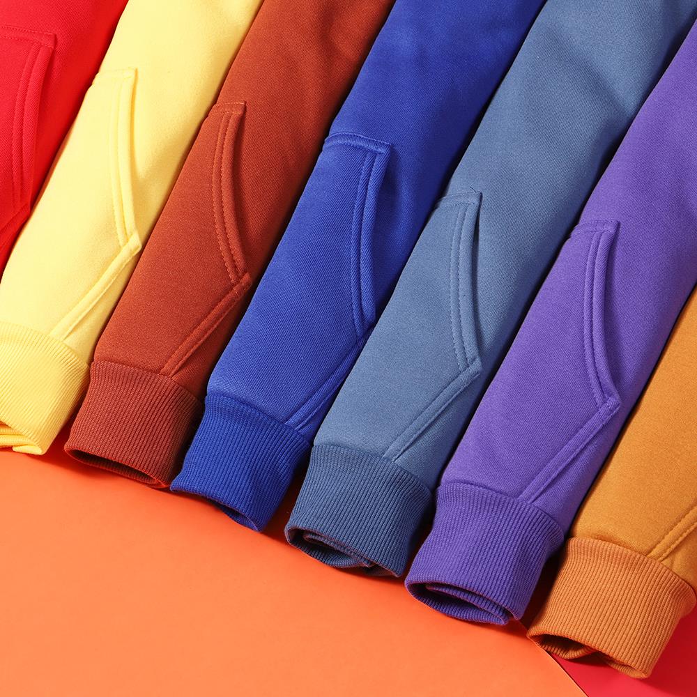 Que lindo pequeño gato negro sosteniendo un cuchillo hombres Sudadera con capucha calle polar Sudadera con capucha Hipster otoño sudadera Hip Hop ropa mujer