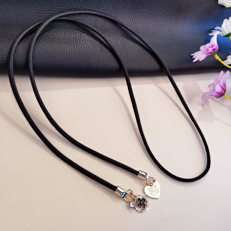 Crossbody Ring Diamant Vier-Leaf Camera Houders Toetsen Lanyard Charm Strap Clover Lederen Lanyard Mobiele Telefoon Lanyard Voor Iphone: WHITE