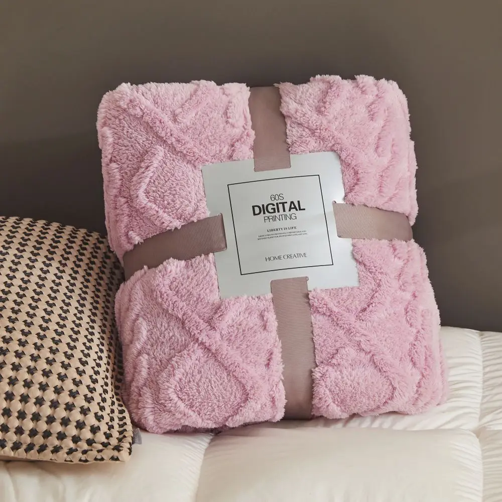 Coral Fleece Velvet Blanket Solid Double sided Jacquard Geometric Pattern Thickened Blanket Bedspread Plaid Blankets: 180*220cm / green