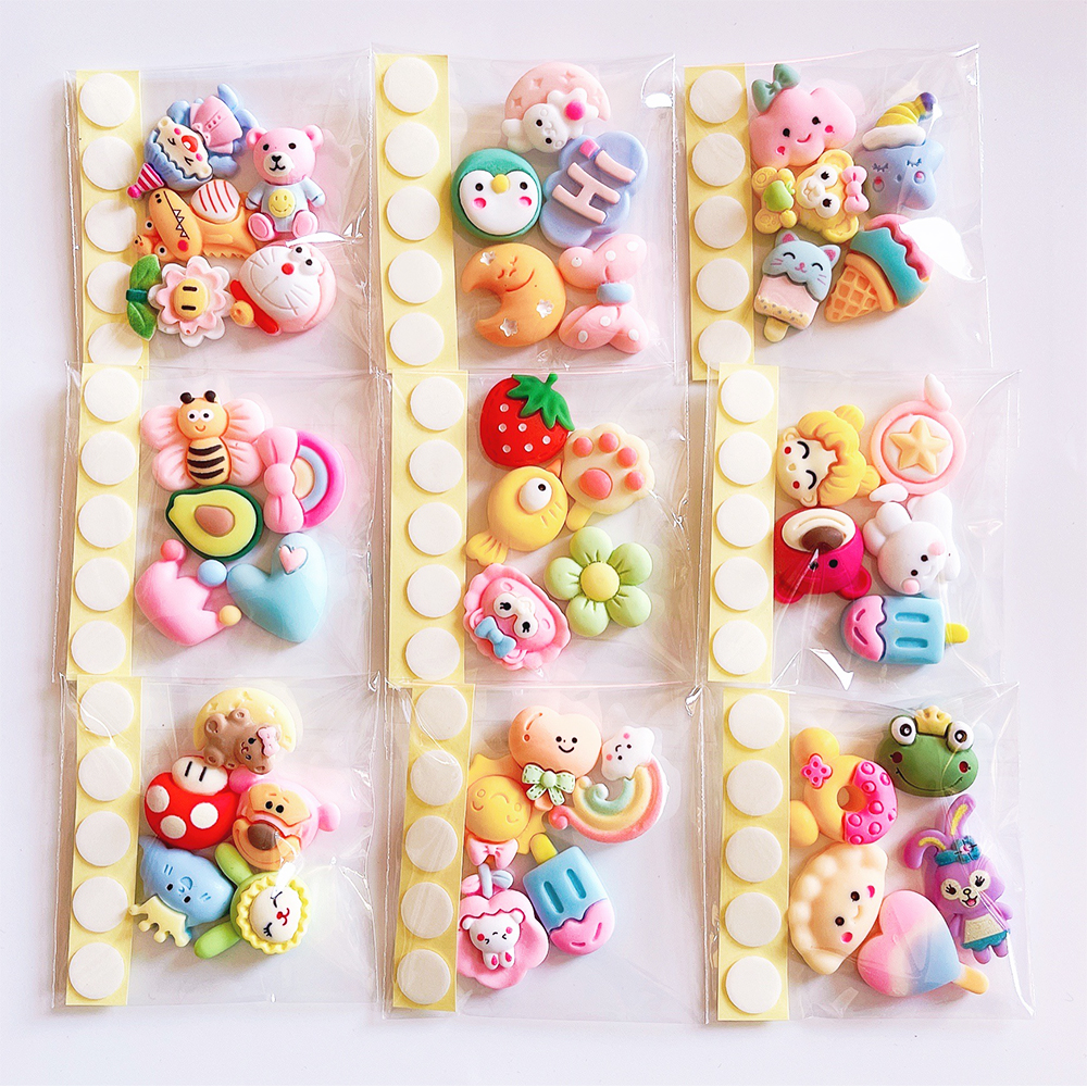 Cartoon Cute Children Girls Birthday Piggy Bank Fun Kindergarten Plastic Storage Box Piggy Bank: 5 pcs Random