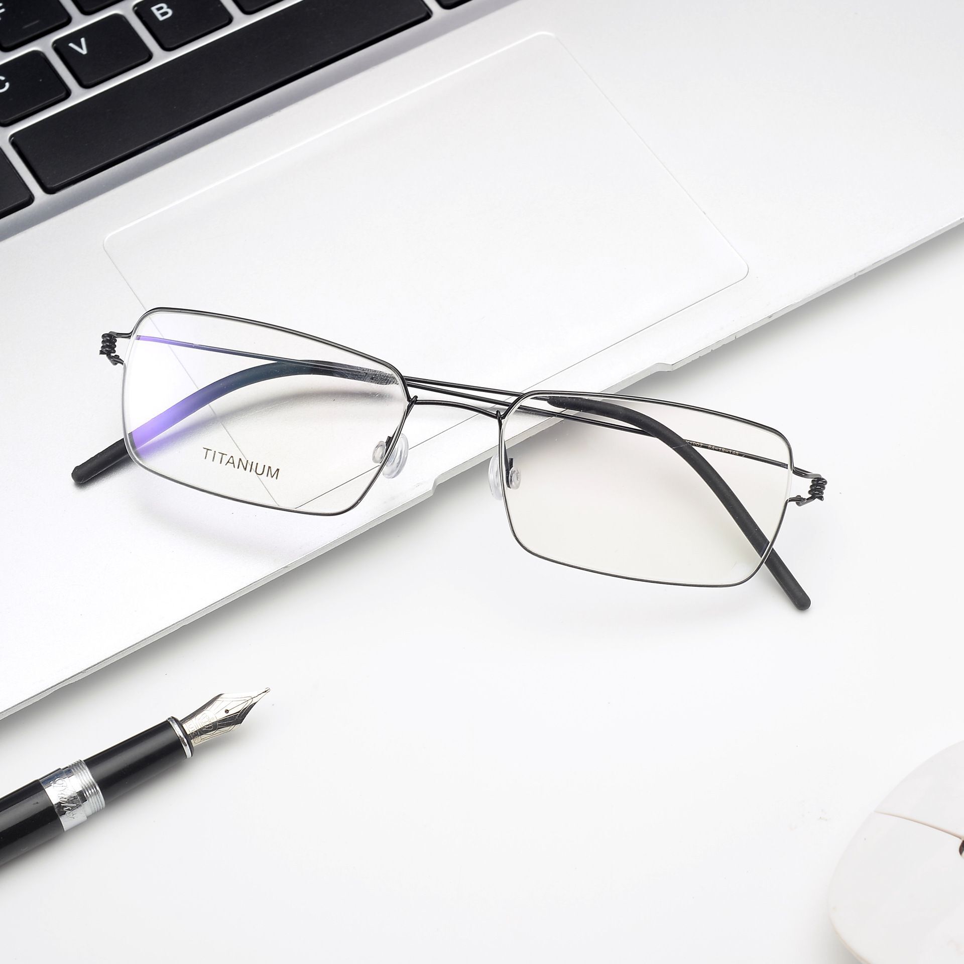 Denmark Titanium Rim Square Glasses Frame Eyewear No Screw Handmade Myopia Optical Eyeglasses Frames