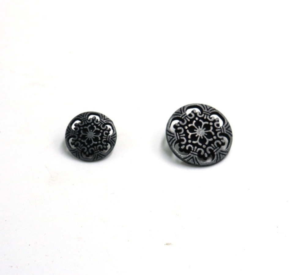 15mm&20mm bronze&silver Shank Button Metal Buttons Hollow Carved Flower Sewing Metal Buttons 20pcs