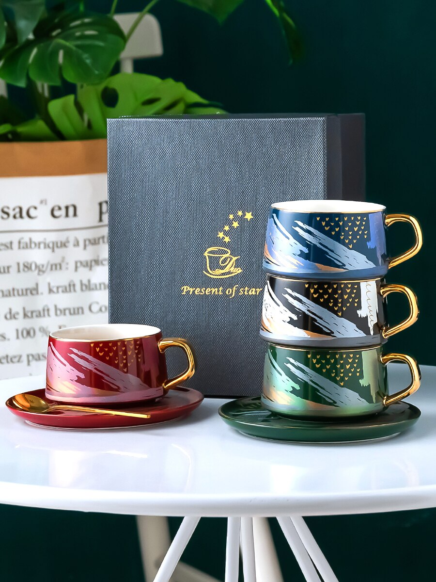 European Style Ceramic Coffee Cup and Saucer Set Beautiful Reuseable Coffee Cup Filizanki Do Kawy Mug BD50CS