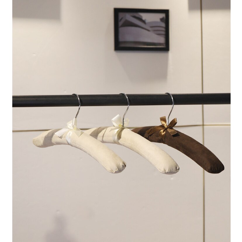 Satin- Gepolsterte KleiderbüGel Kledinghangers Holz Schwamm Mantel Tuch KleiderbüGel für Kleidung Cabides Para Roupa samt colgador de ropa