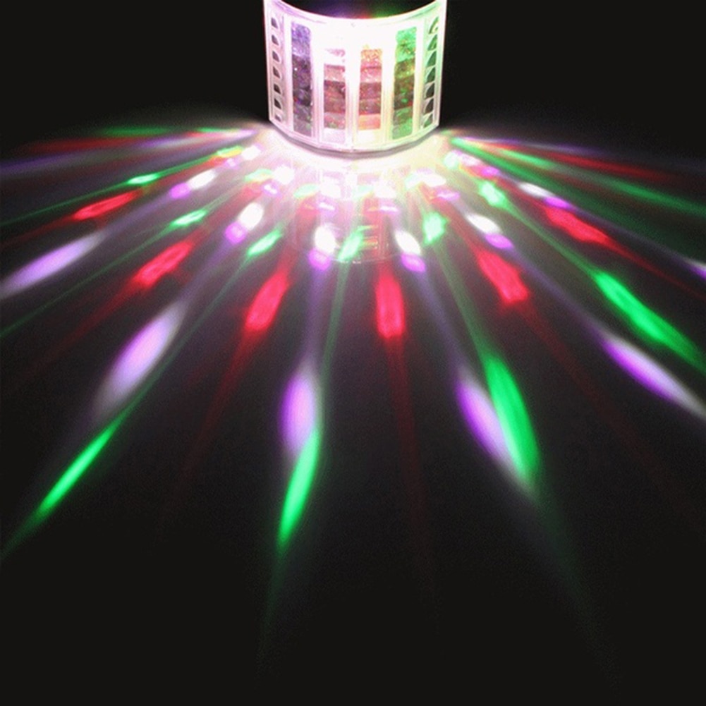 Lydaktivert fjernkontroll scene effekt lys ktv fest krystall magisk ball led flamme scene lampe projektor dj focos de natal