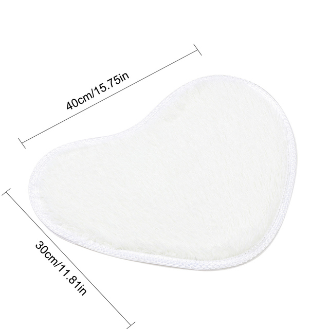 1pcs Floor Mats Cute Heart Shape Carpet Non-slip Shaggy Carpets Kitchen Bathroom Rugs Home Decor 30x40cm: white