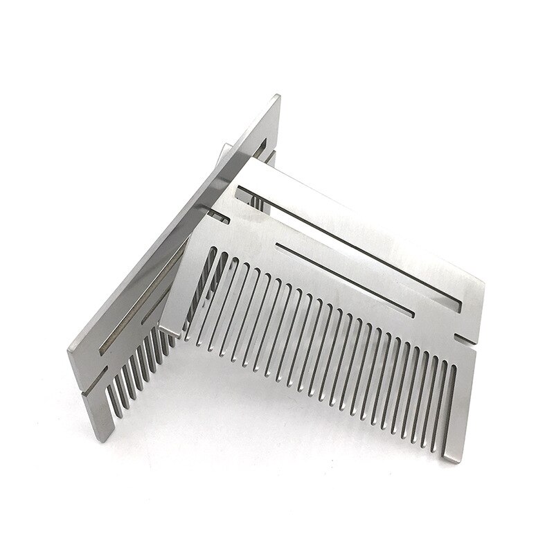 1Pc Men's Stainless Steel Comb Card Size Portable Men's Comb Handmade Comb Teeth Smooth Can Be Used As Beard Shaping Tool