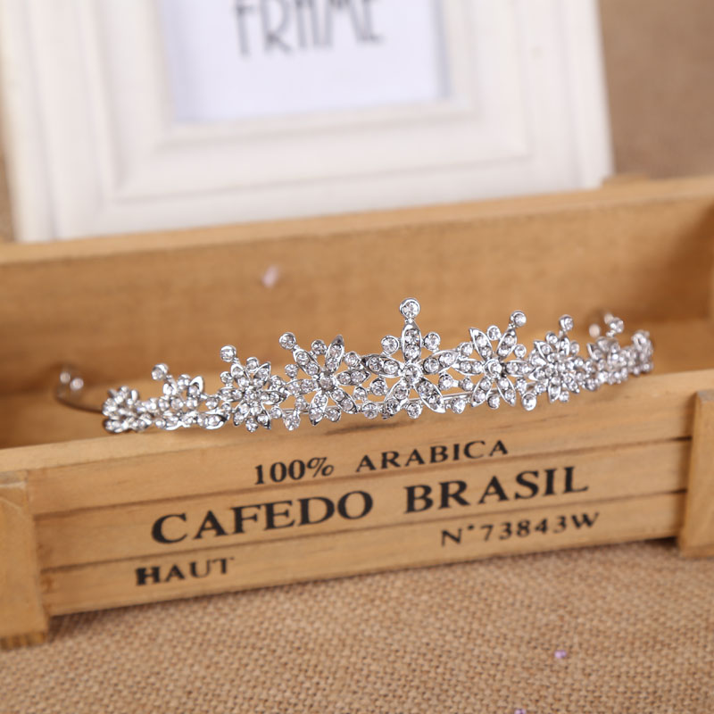 3 disegni di Moda di Cristallo Wedding Bridal Tiara Crown Per Le Donne di Promenade Diadema Ornamenti Per Capelli Da Sposa Monili dei capelli Della Sposa accessori