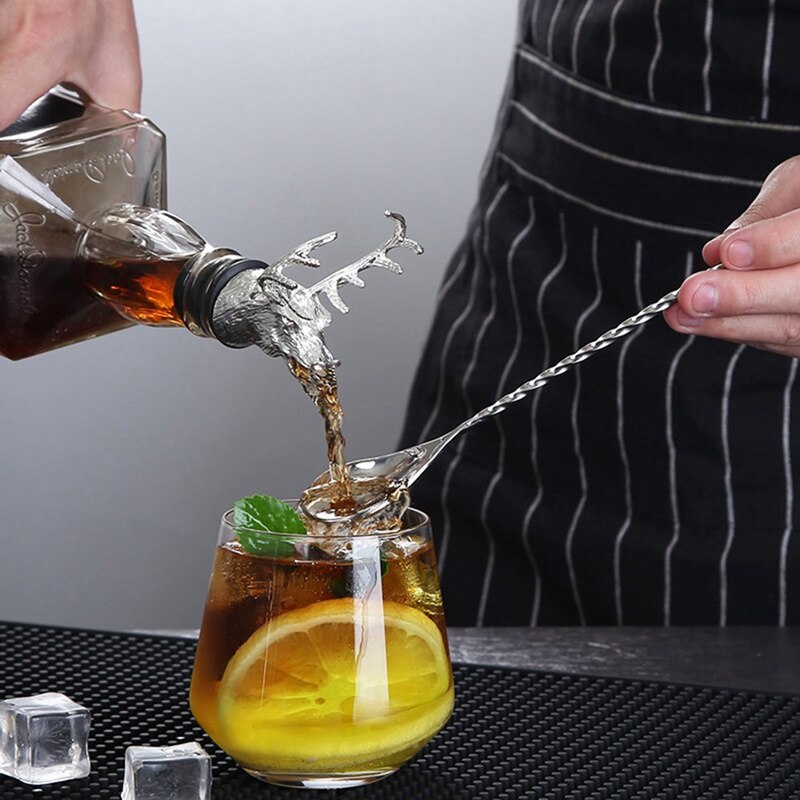retro Edelstahl Hirsch Löwe Kopf Weinausgießer Einzigartige Cocktail Olivenöl Wein Flasche Stopper Wein Belüfter Bar Werkzeuge