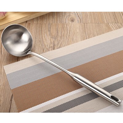 304 Roestvrij Staal Turner En Soeplepel Zilveren Pollepel Lepel Koken Tool Set Lange Steel Grote Keuken Kookgerei Muur hangen: Soup Spoon