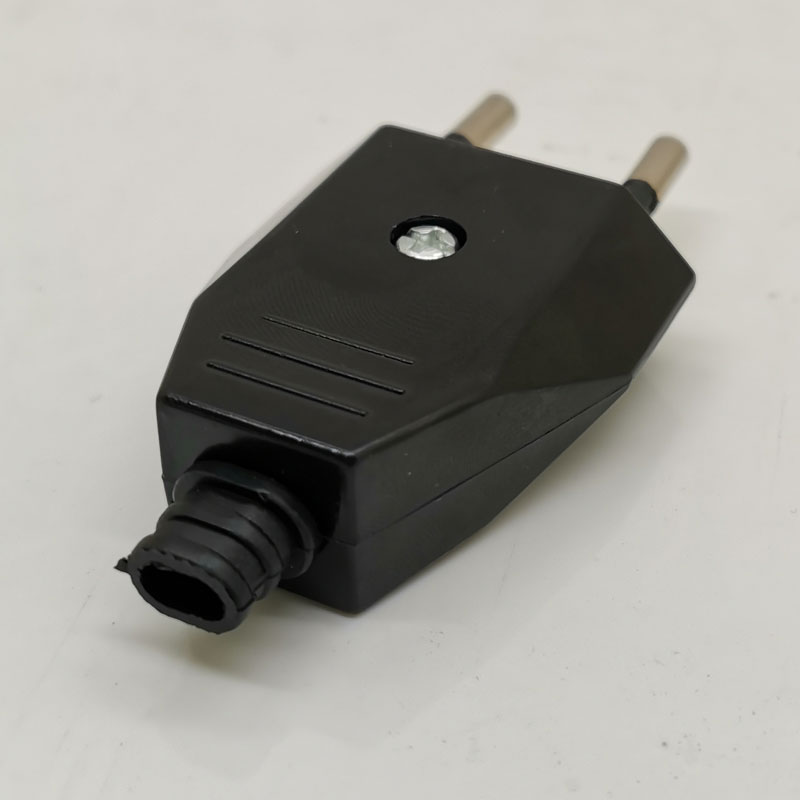 Eu European Rewireable Outlet Electric Plug Socket 2 Pin Female Male Wiring Plugs and Sockets AC Power Connector Covertor