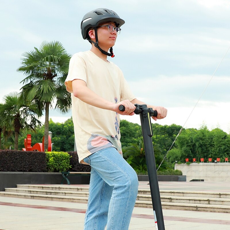 4 Colors Unisex Road Mountain Bike Helmet Ultralight MTB Bicycle Helmet Sports Riding Cycling Helmet Black