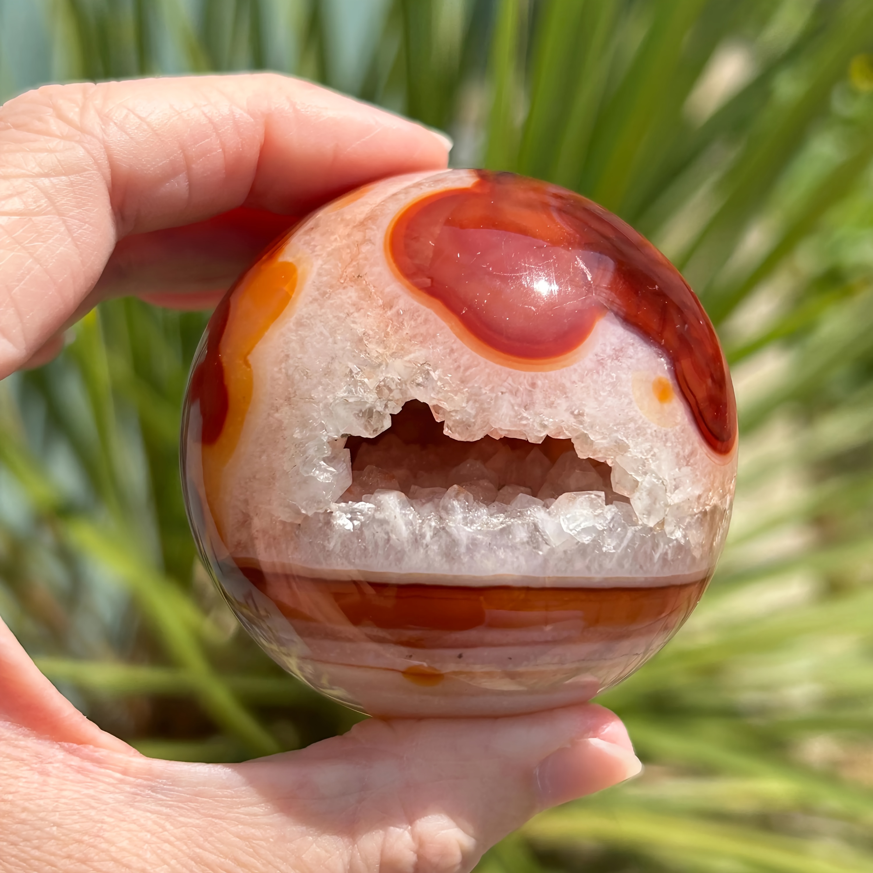 1 x rote rote Quarz-Quarzkugel – hohle glatte Oberfläche, glänzende Oberfläche, einzigartige Heimdekoration und für Halloween, Weihnachten