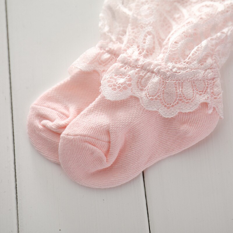freundlicher Kleinkind freundlicher Baby Mädchen Strumpf Nette Spitze Einfarbig Patchwork Knie Hohe Krause Socken 0-3Y Neueste modisch