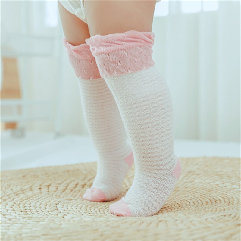 Frühlings- und sommer-netzstrümpfe für babys, farblich abgestimmte dünne, atmungsaktive babysocken, hohe socken für mädchen