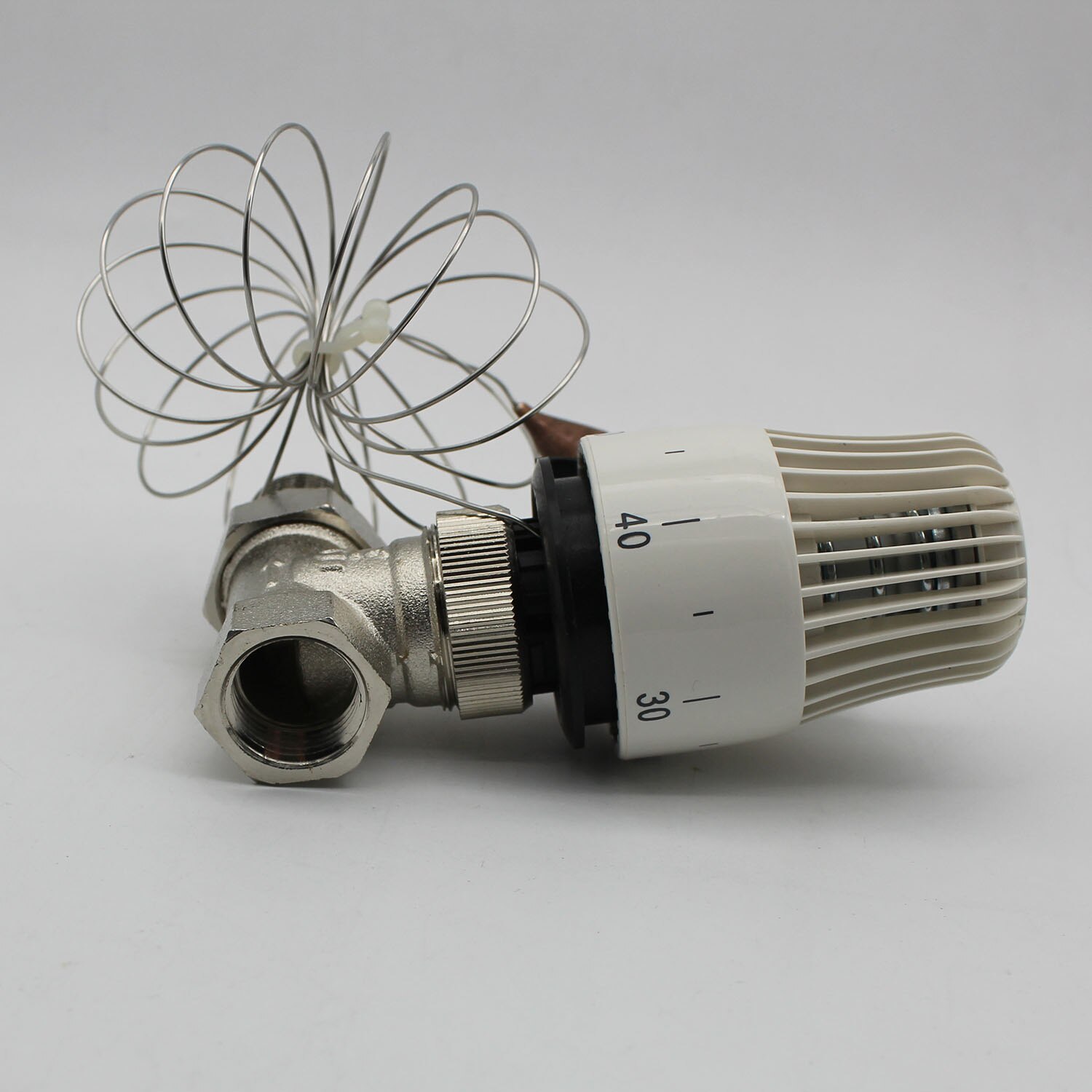 Energiebesparing 30-70 graden controle vloerverwarmingssysteem thermostaatkraan M30 * 1.5 Afstandsbediening controlle 2way Straight valve