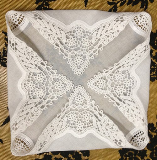 einstellen von 12 Hochzeit Braut Taschentücher Damen Baumwolle Taschentücher Häkeln Spitze Taschentuch Jahrgang Bestickt Hanky 12x12"