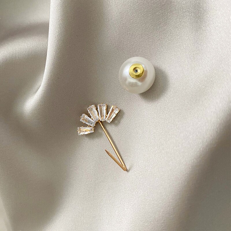 Brooch-Exposure Buckle Useful Product Cardigan Receiving Neckline Small Pin Fixed Clothes Decoration Safety Pin Pearl Accessorie