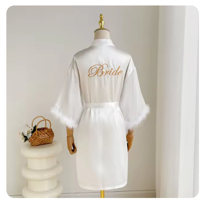Peignoir en satin blanc avec plumes pour femme, robe de mariée, kimono sexy pour demoiselle d'honneur, quel que soit le court, peignoir pour patients, InDispensLingerie: Beige