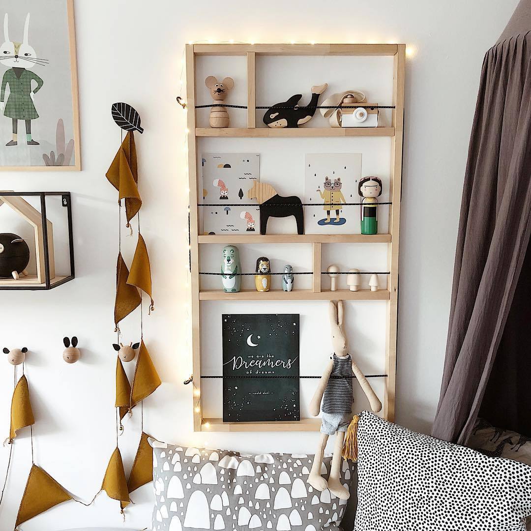 Wall Organizer Divided Storage Box Display Tray for Small Items Miniature Plant Jewelry Craft Stationary Wooden Drawer Organizer