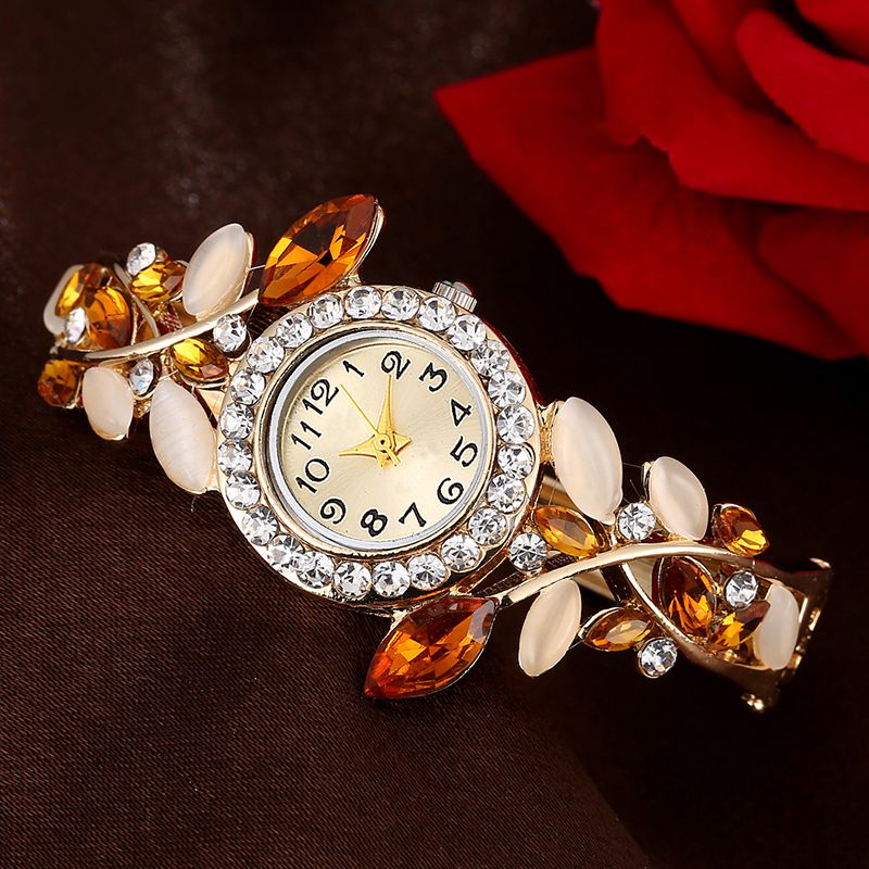 Luksus rhinestone armbåndsur kvinder krystal blad form armbånd ure guld quartz ure