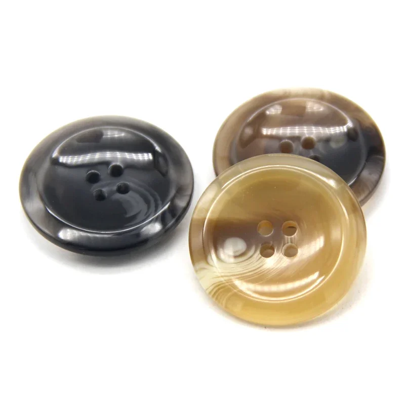 Botones marrones de cuerno Beige de resina esmaltada de 30mm para coser cárdigan para mujer, traje, abrigo, suéter, accesorios decorativos hechos a mano,