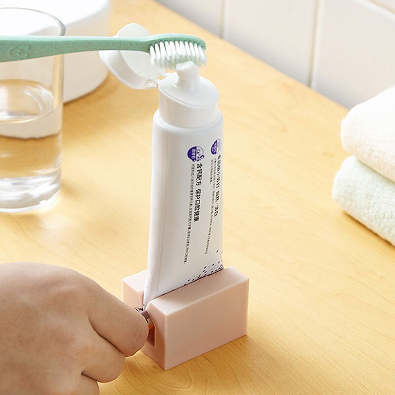 Squeezing Toothpaste Tube Squeezer Plastic Toothpaste Dispenser Roller Easy Press Toothpaste Booster Bathroom Accessories