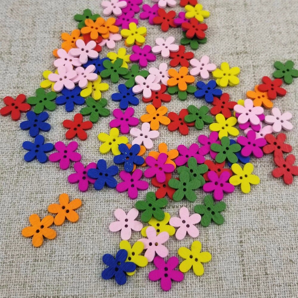 Veelkleurige 100 stuks 14 x 15mm 2 gaten gemengde bloemen houten decoratieve knopen geschikt voor naaien scrapbooking knutselen