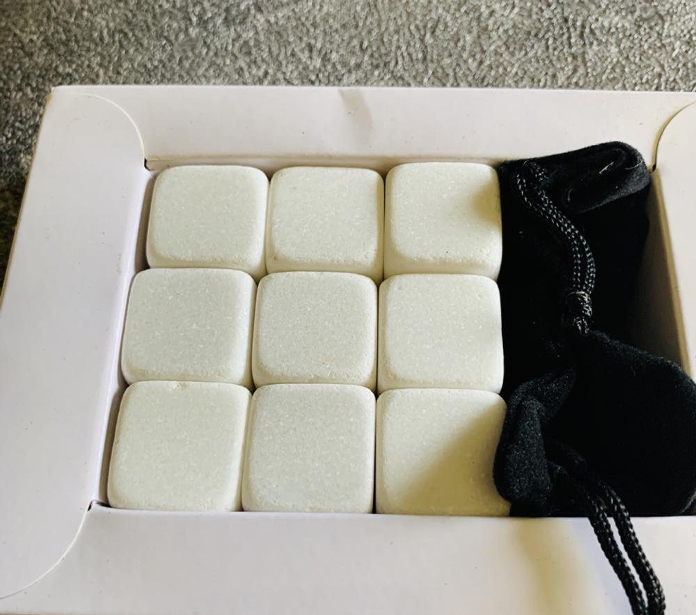 Whiskey Stones Set - 9 Graniet Chilling Stones Whisky Rocks-Herbruikbare Ijsblokjes Met Tang Stopper - Best drinken: White-9 pcs