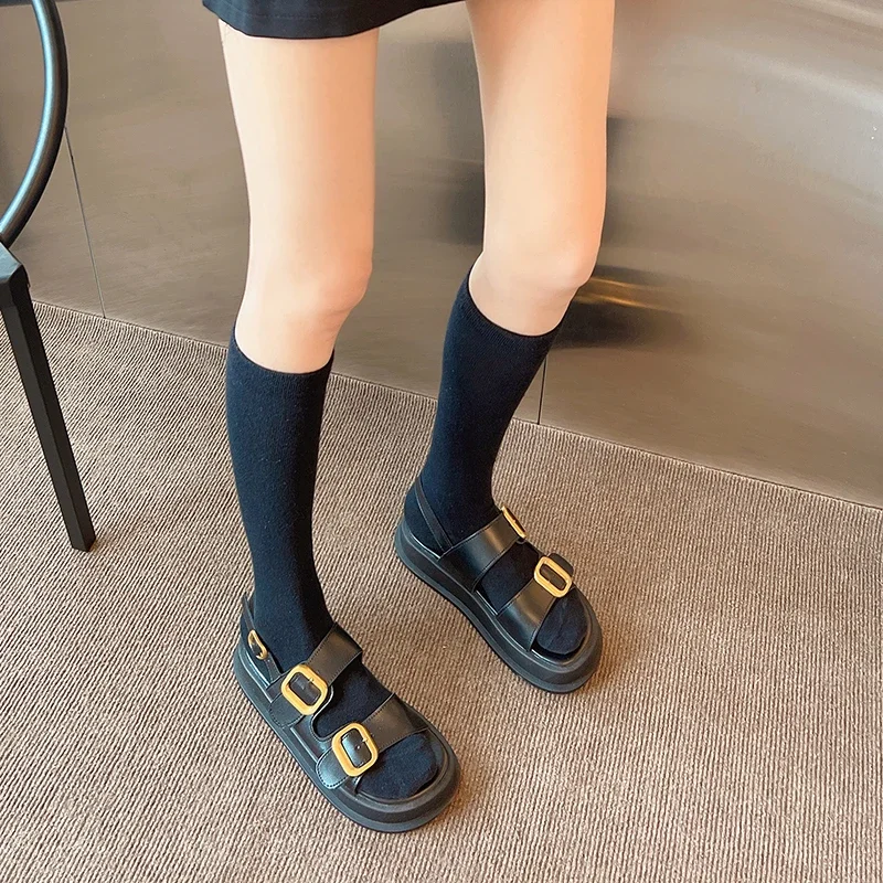 Gladiator platformsandaler til kvinder sommer flade sandaler til kvinder afslappet metalspænde med blød bund damesandaler